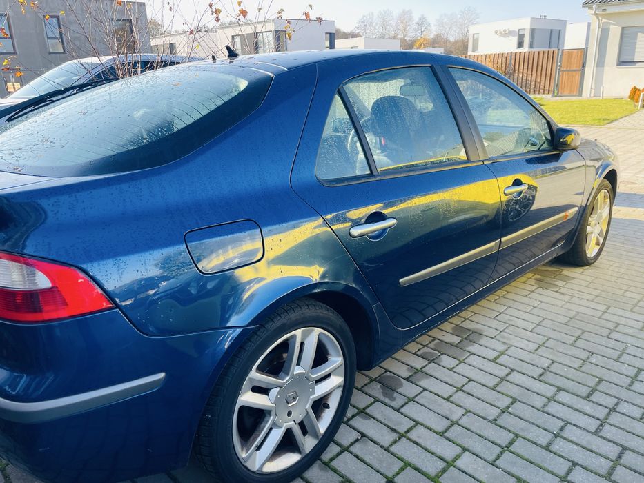 Renault Laguna 2.0 Benzyna – 2004 r. – Stan Dobry