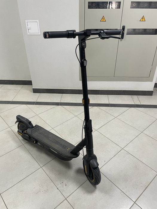 Ninebot kickscooter max g2