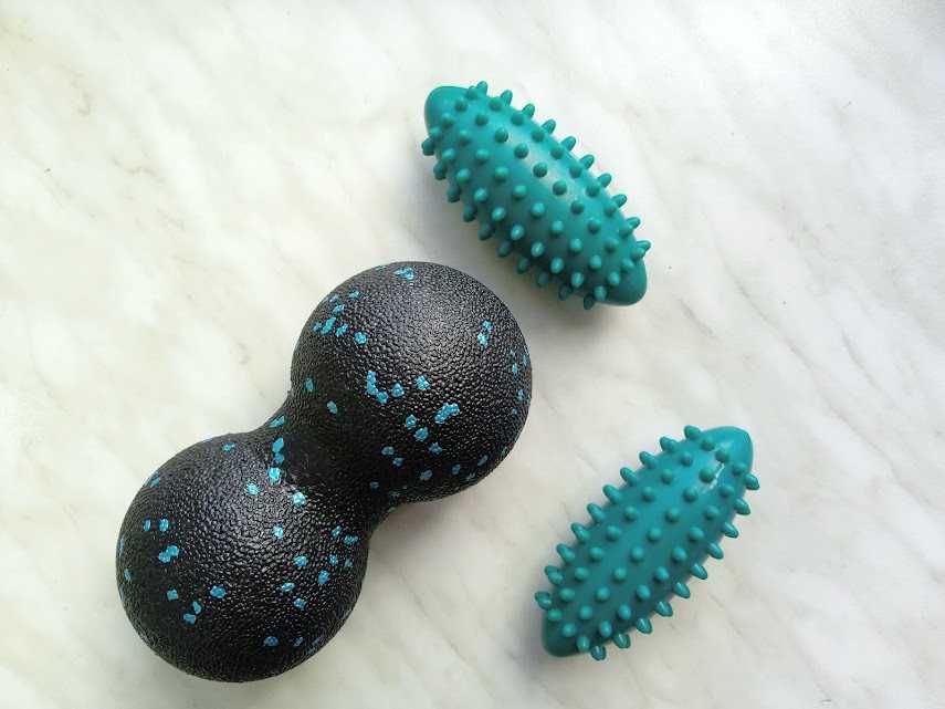 М'яч масажний з шипами. Duo-ball-подвійний м'яч.