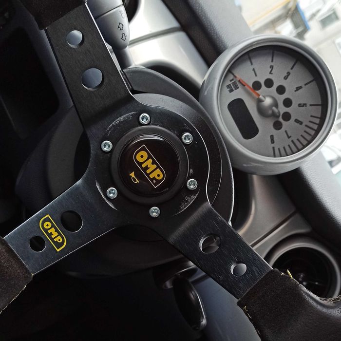 Mini Cooper R50 2002 года. Кожа