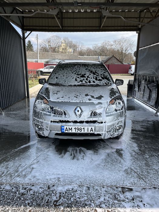 Машина Рено колеус