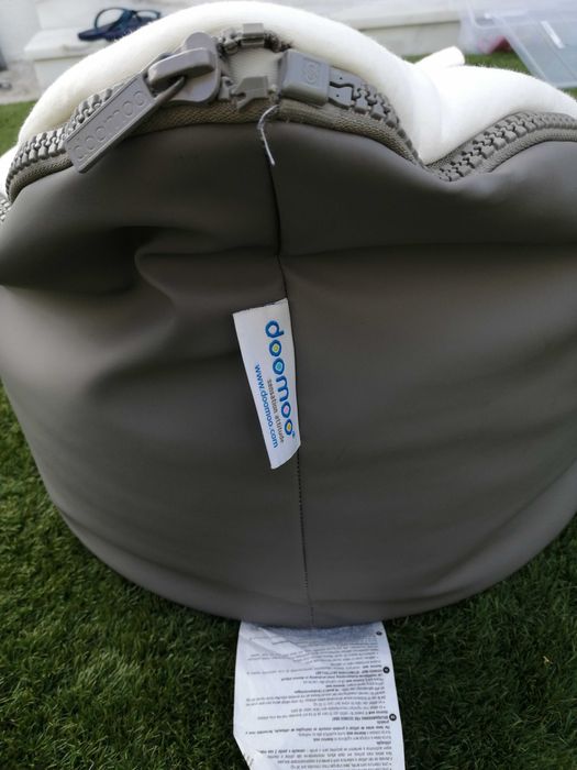 Doomoo espreguiçadeira /puff NOVO