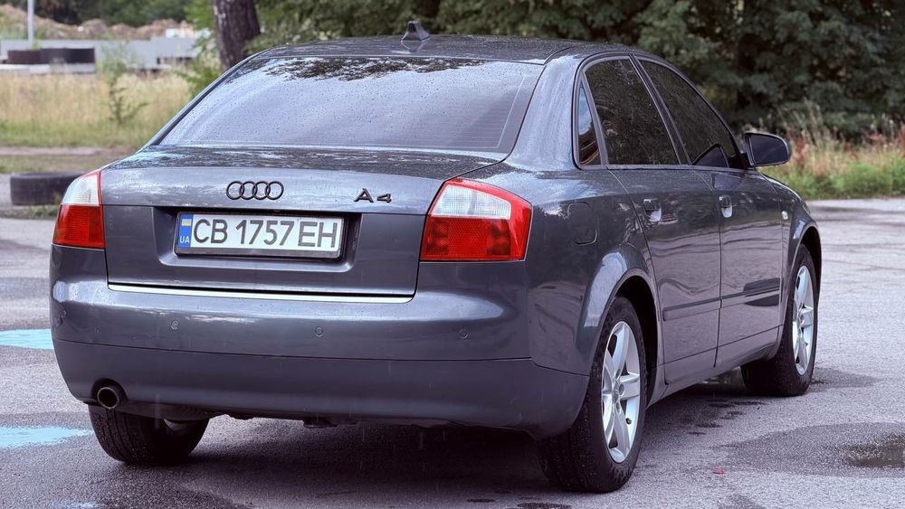 Продам обміняю  ауді а4б6 2.0 бензин автомат
