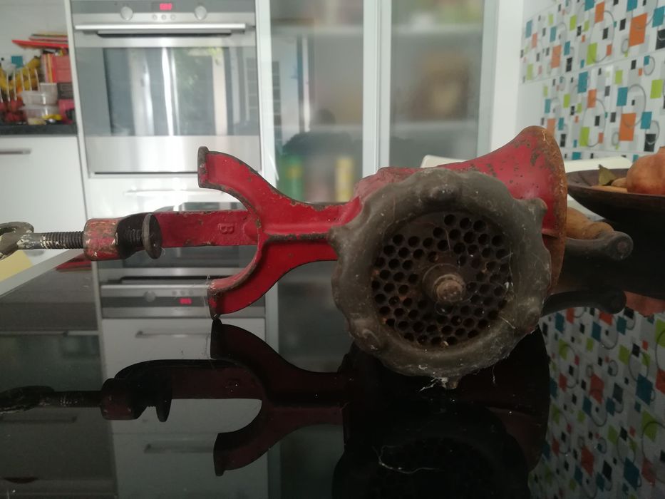 Máquina de moer carne _ antiquísima