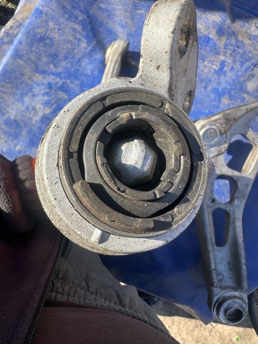 Передние рычаги BMW E46 318