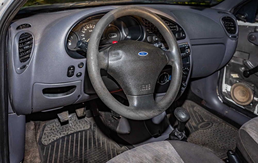 продам Ford Courier 1997