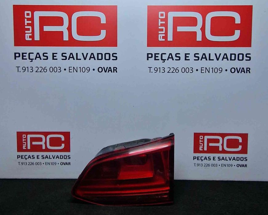 Farolim da Mala Direito 5G9945094D - VW GOLF VII Variant