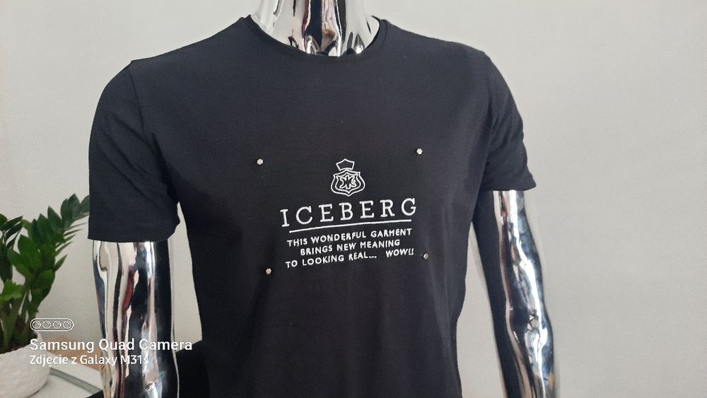 Koszulka firmy ICEBERG