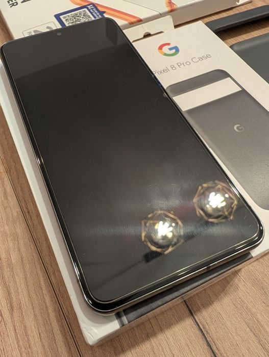 Google Pixel 8 Pro 128 GB - dodatki! - do naprawy lub na części