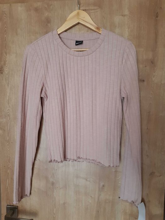 Przejściowy krótki sweterek Crop Top Gina Tricot