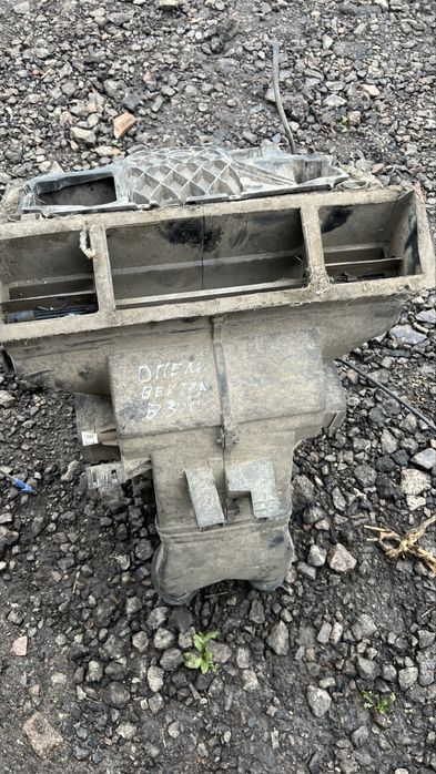 Запчастини Опель Вектра Б двері, задня ляда , т.д