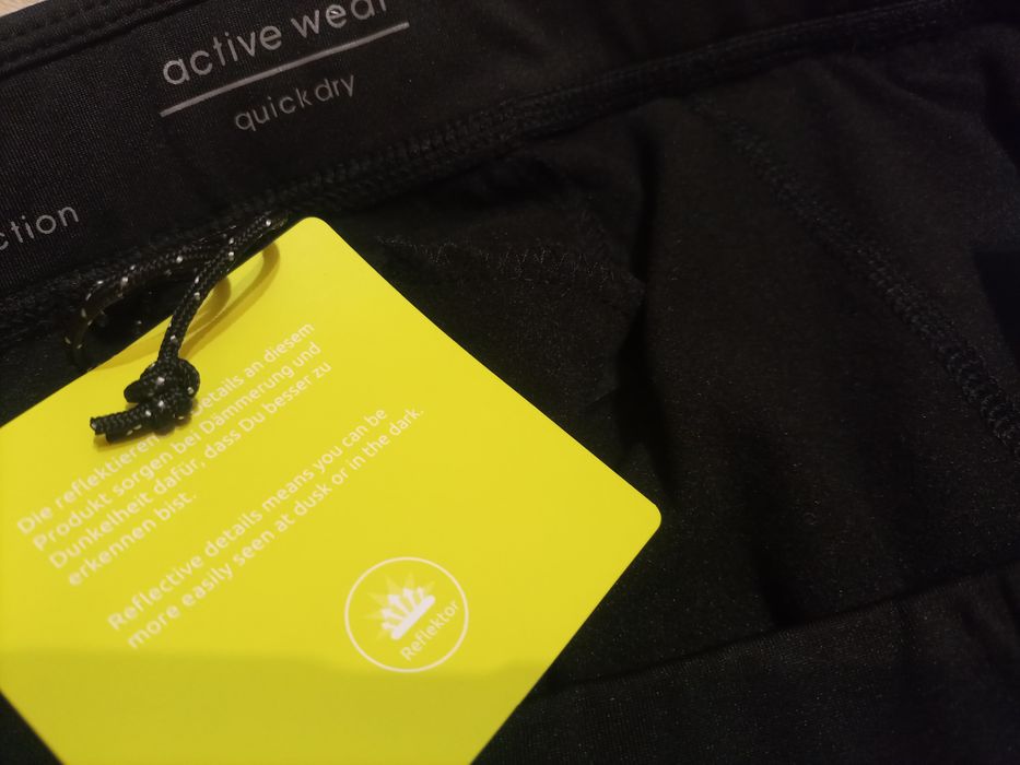 Czarne legginsy, termoaktywne, rozm. 40/42, reflective, NOWE