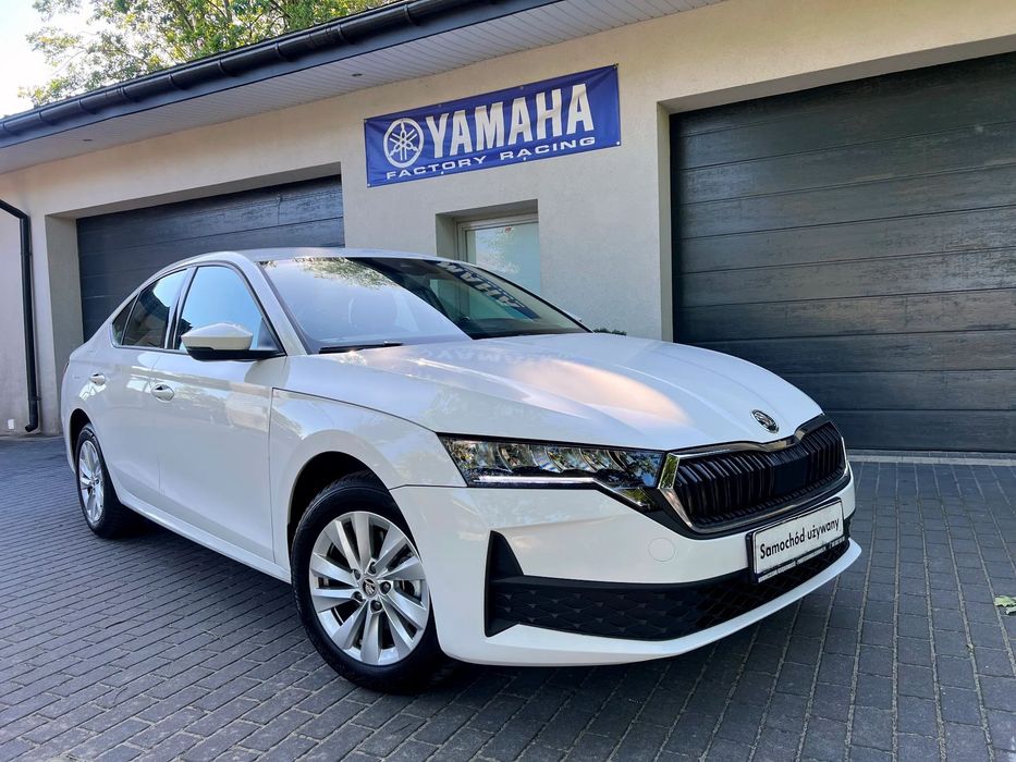 Skoda Octavia 1.5TSI salonowa