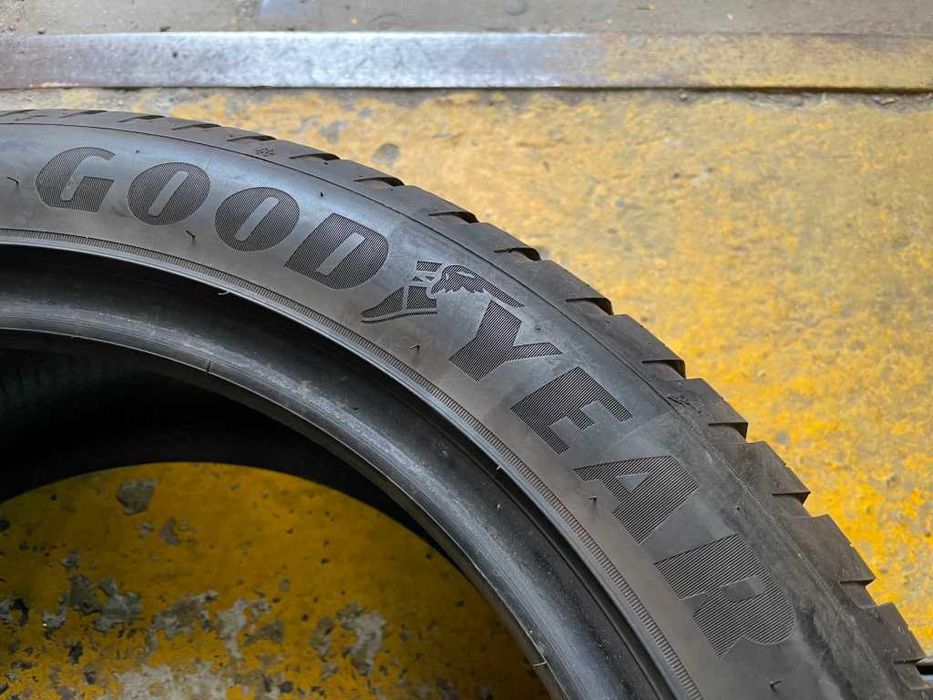 245/45 R19 GoodYear Vector 4Seasons Gen-3 1шт