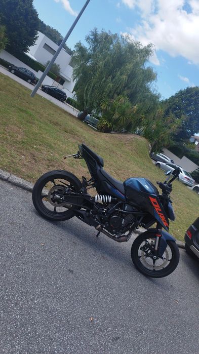 KTM DUKE 125 2024