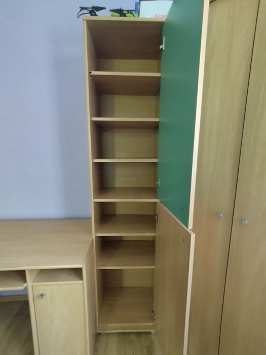 Komplet mebli młodzieżowy