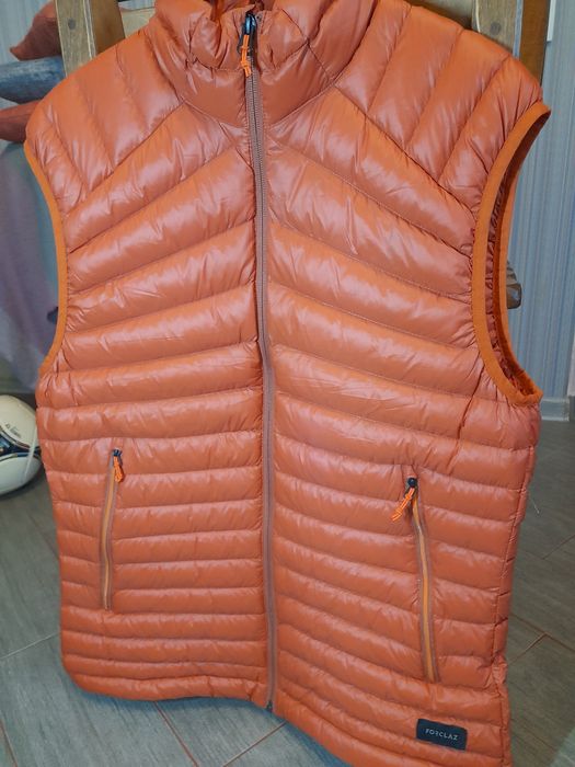 Жилетка на пуху Decathlon Quechua Forclaz  пуховик