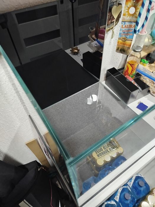 Akwarium viv 40x40x40 szyba 6mm,stelaż?