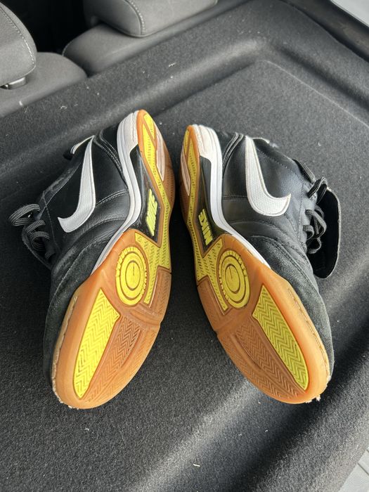 Бампи nike tempo 43(28 см)