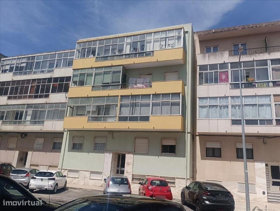 Apartamento T2 em Mem Martins — Algueirão-Mem Martins, Lisboa