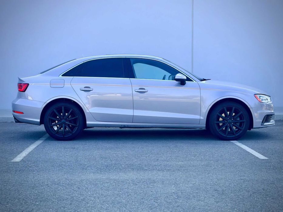 Audi A3      2015