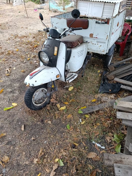 Моторолер муравей