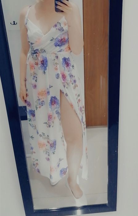 Długa sukienka w kwiatki