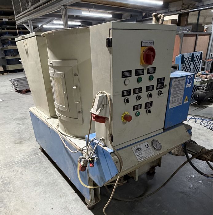 Maquina Briquetes com triturador comafer