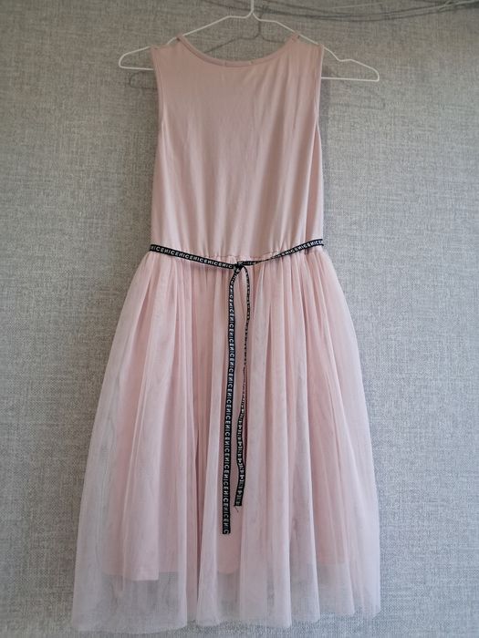 Святкова ніжно- рожева сукня