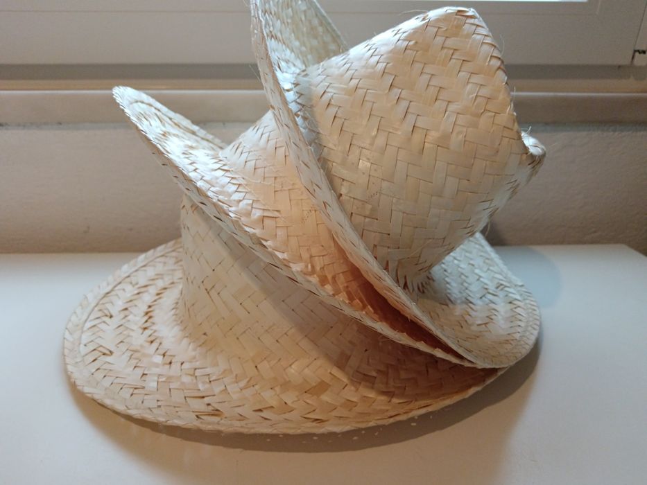 3 chapéus de palha NOVOS