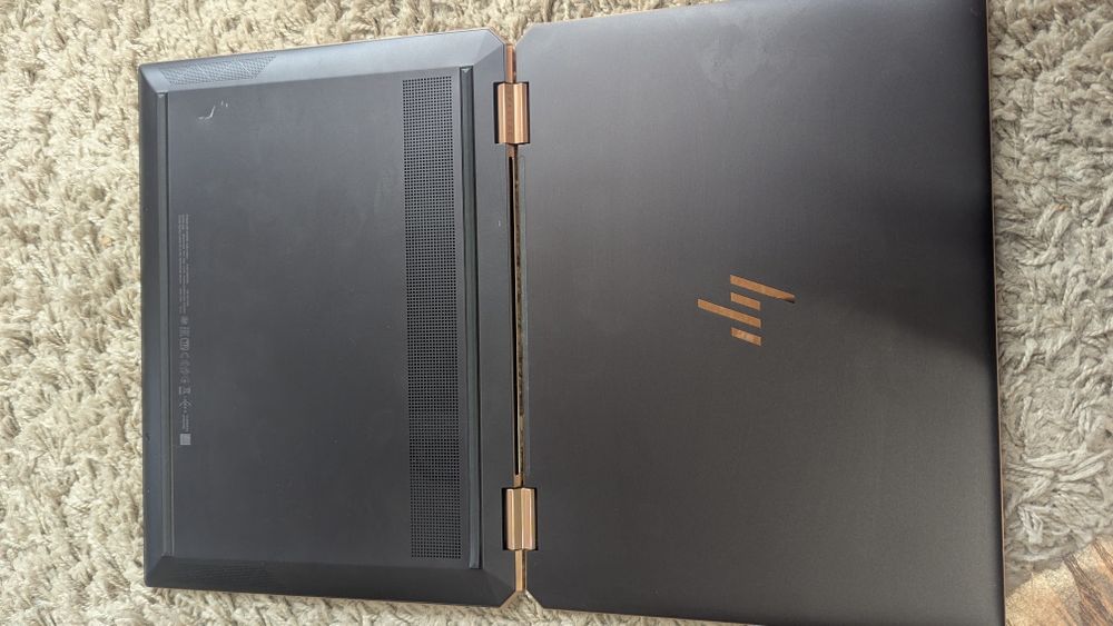 HP spectre 14-ea0007na  /Intel i5 -1135G7 / 512gb m2 / 8gb DDR 4 / Bang olufsen / сенсорна панель /ультрабук