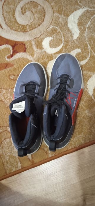 Баскетбольні кросівки Web Lock 40-41 р., гарний стан, ігровій!