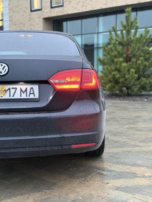 Продам Volkswagen Jetta 2014