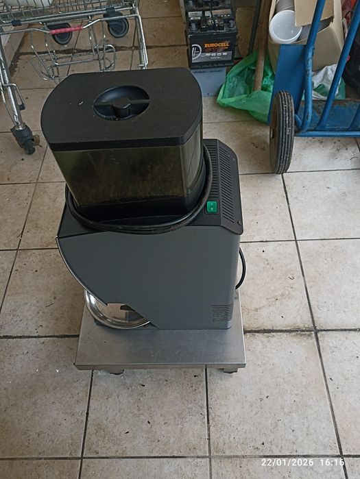 Moinho de café em bom estado preço negociável