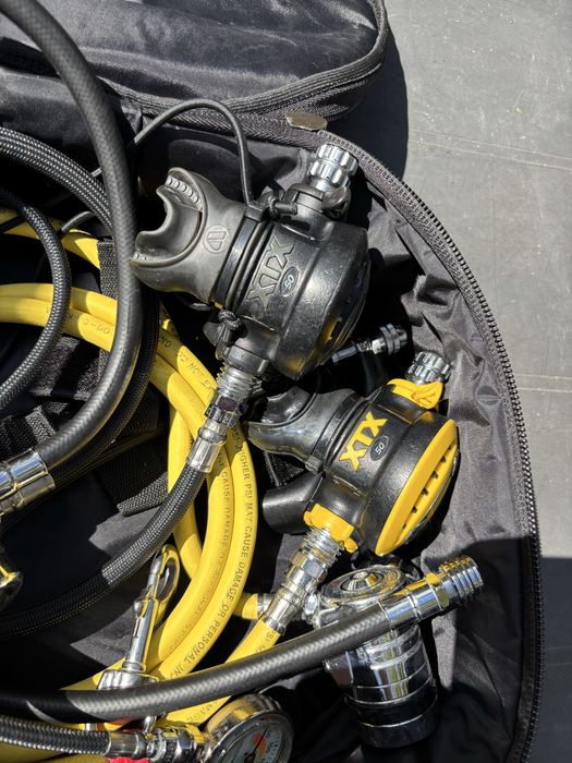 Zestaw automatów 2x (Apeks XTX50 apeks tek3) manometr scubapro