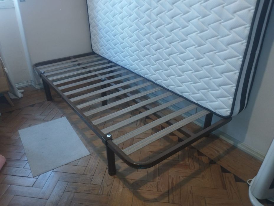 Mobiliário robusto