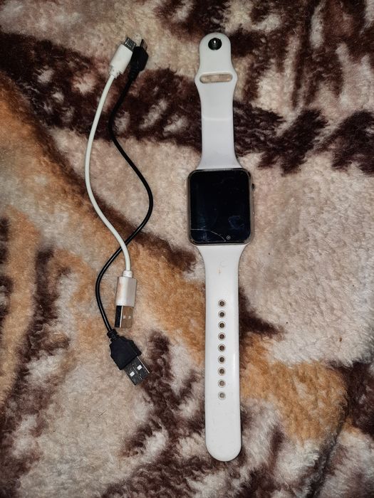 Смарт часи на дівчинку