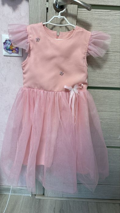 Сукня на дівчинку святкова 110 розмір