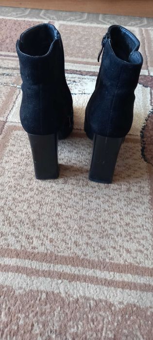 Жіночі сапожки демісезонні 37р