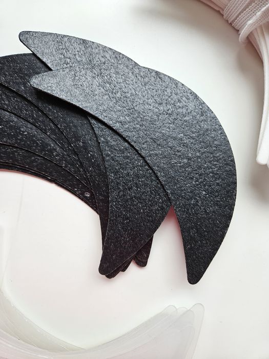 Daszki / usztywniacz do czapek