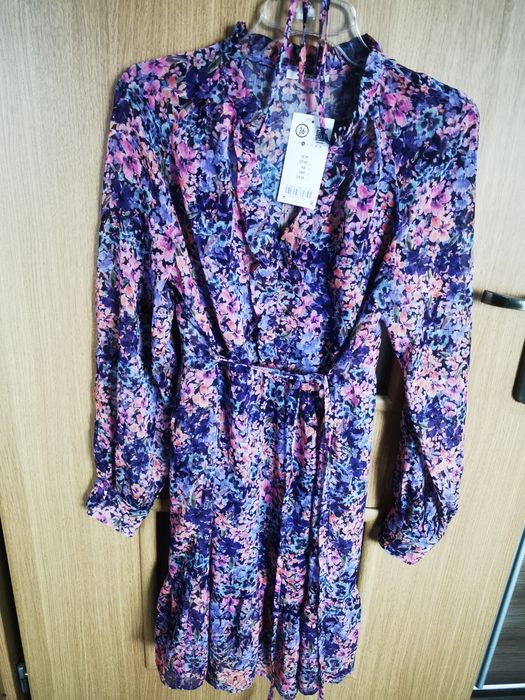 NOWA Sukienka fioletowa w kwiaty, boho, orsay, rozmiar 36