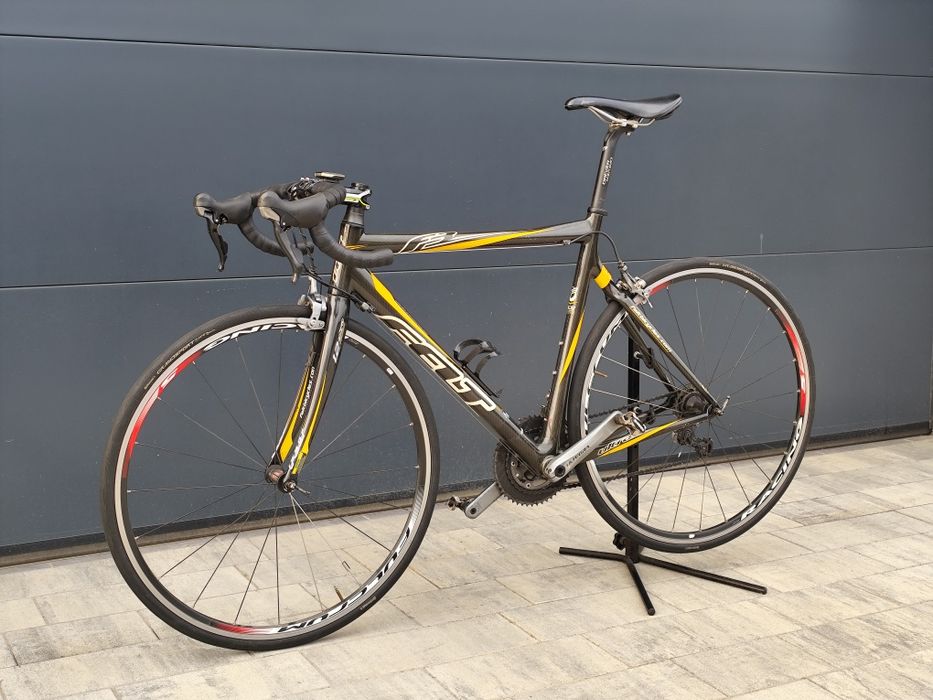 Rower szosowy ful carbon Felt