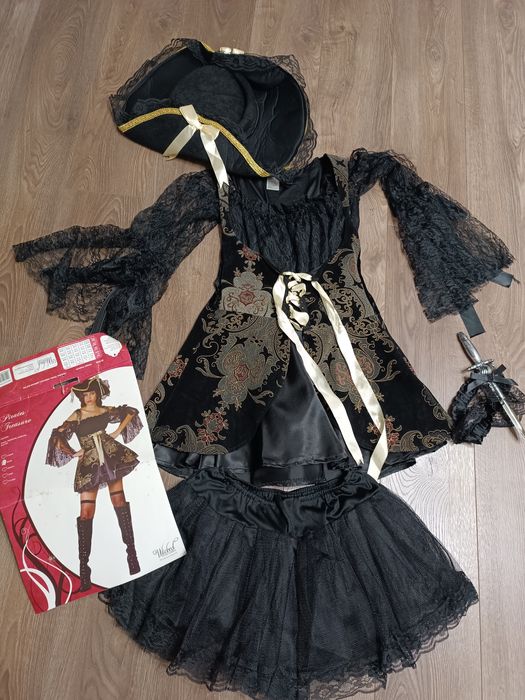 Белоснежка, пиратка, корсар, карнавальный костюм