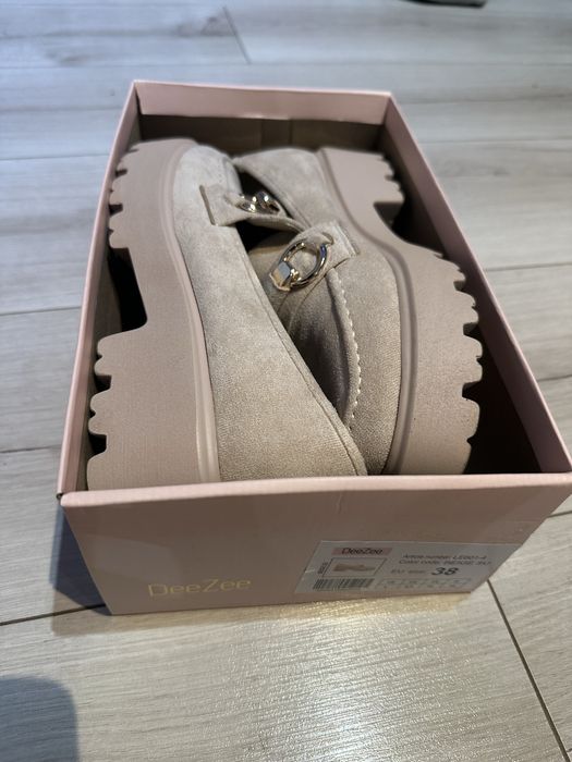 Mokasyny beżowe rozm 38