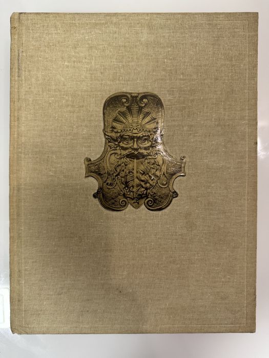 Книга памятники архитектуры.