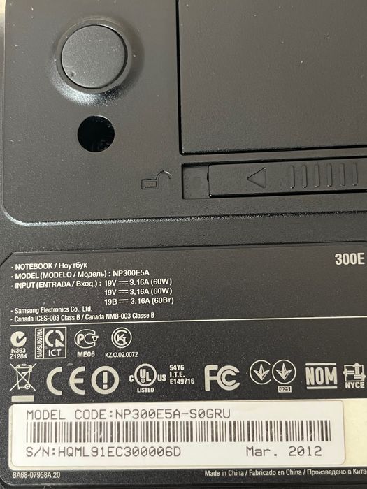 ноутбук samsung np300e5a