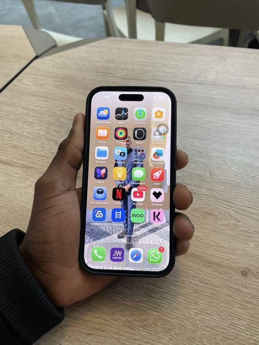 Iphone 16 normal.   Estado da bateria 93% 128GB de memória. pronto a usar não perca a oportunidade única.