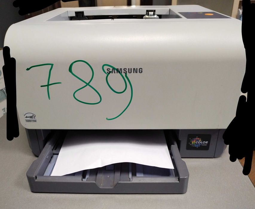 Кольоровий лазерний принтер Samsung Модель CLP-300N
