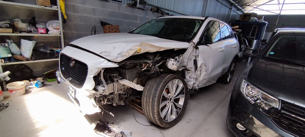 Jaguar F Pace 2.0d