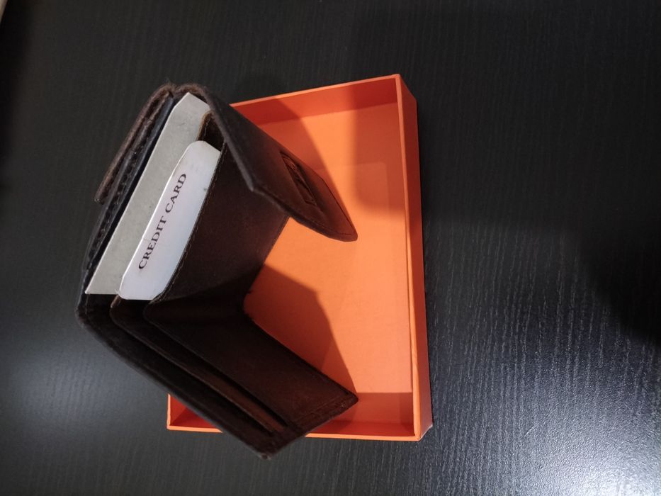 Carteira em pele genuína  pelezone